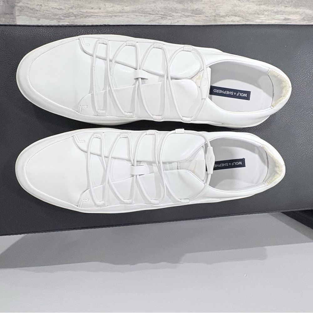 Wolf + Shepherd White Low-Top Leather Sneaker